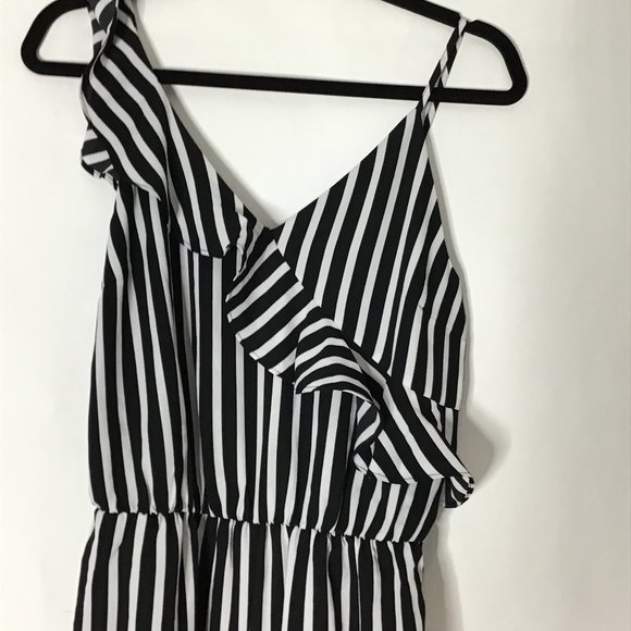 Bar III Striped Ruffle Jumpsuit Black/White - Picture 4 of 6